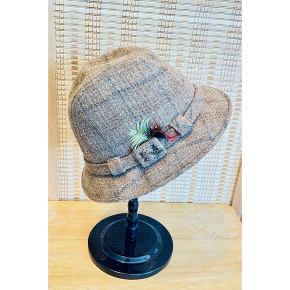 Vintage Stetson Tweed Fedora Hat Cap With Feather Accents Unisex Size 6.5 main image 6